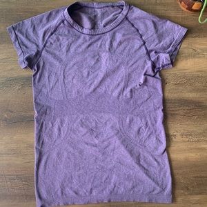 Lululemon Swiftly Tech Short Sleeve  Size 10